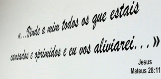 Um Deus, vários caminhos