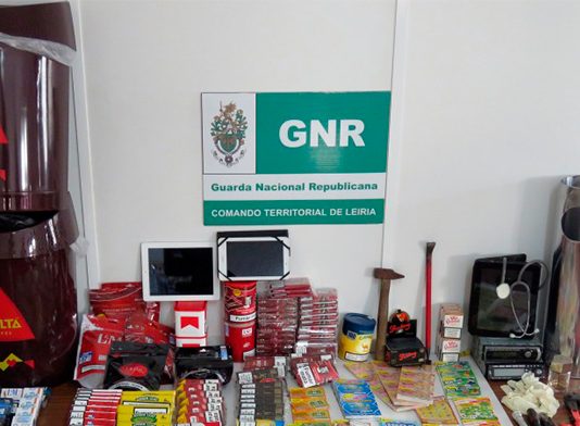 GNR deteve três homens do Carriço por suspeita de furtos