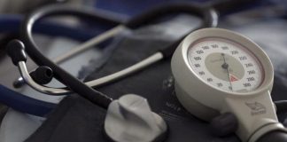 Médico admite ter elaborado relatórios sem observar doentes