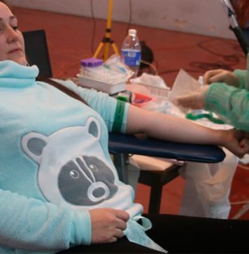 Centenas de pessoas deram sangue para ajudar a Mélanie