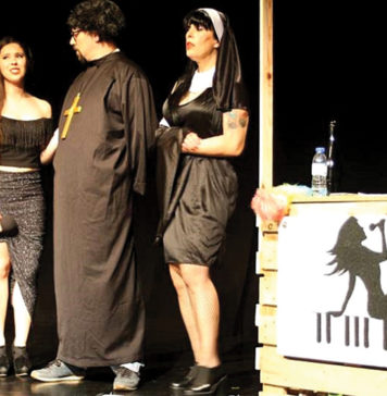 Junta de freguesia leva teatro aos Vicentes e Charneca