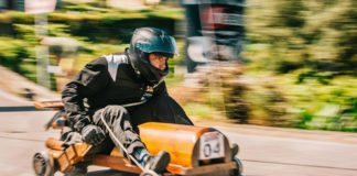 Corrida de rolamentos traz adrenalina às Festas de Santo Amaro