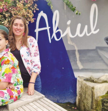 A família que se mudou para uma aldeia de Abiul em busca de qualidade de vida