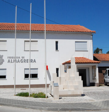 Freguesia de Almagreira apoia estudantes do ensino superior com bolsas de estudo